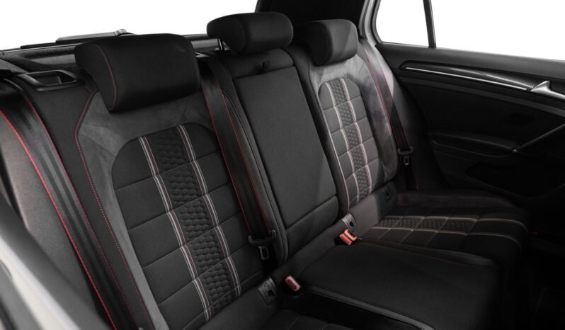 
Volkswagen Golf VII GTI 2.0 TSI Clubsport DSG full									
