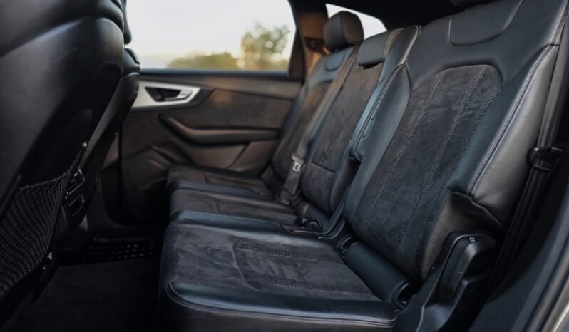 
Audi Q7 3.0 TDI e-tron / S-Line full									