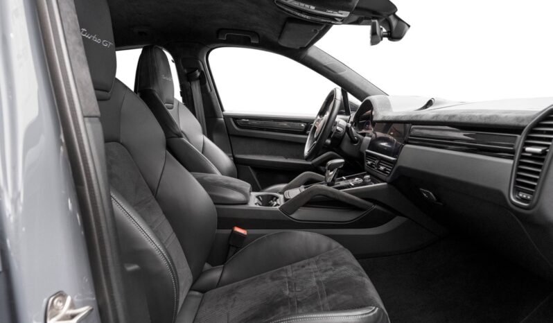 
Porsche Cayenne Coupé Turbo GT full									
