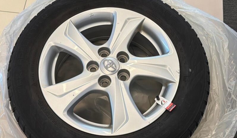 
Toyota Yaris Hybrid Active Tech full									