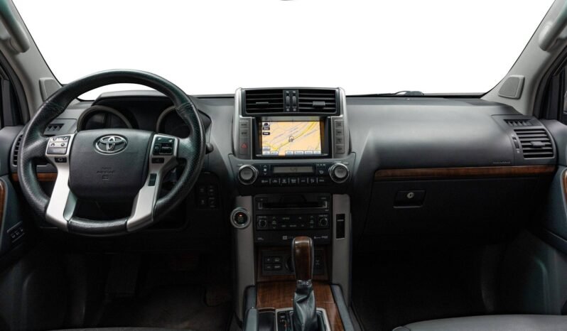
Toyota Land Cruiser 3.0 D-4D VX-L full									