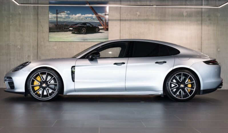 
Porsche Panamera Turbo S E-Hybrid full									