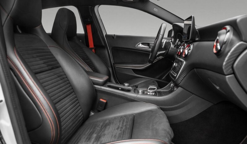 
Mercedes-Benz A45 AMG Aero Facelift full									