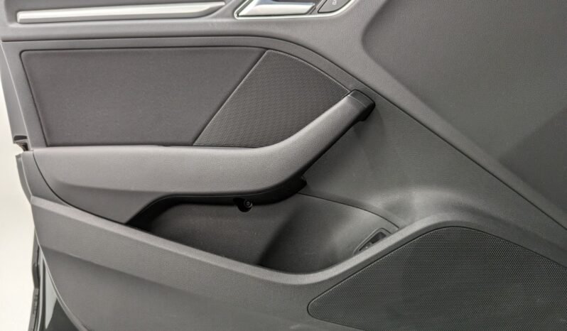 
Audi A3 Sportback e-tron full									
