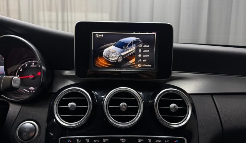 
Mercedes-Benz C350 e Hybrid full									