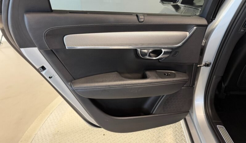 
Volvo V90 T8 Inscription AWD full									
