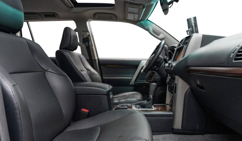 
Toyota Land Cruiser 3.0 D-4D VX-L full									