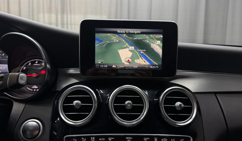 
Mercedes-Benz C350 e Hybrid full									
