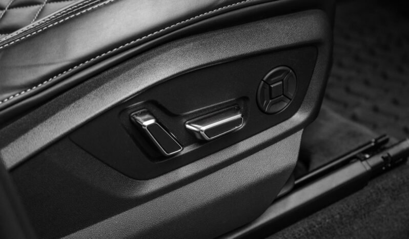 
Audi Q8 60 TFSI e quattro S line full									