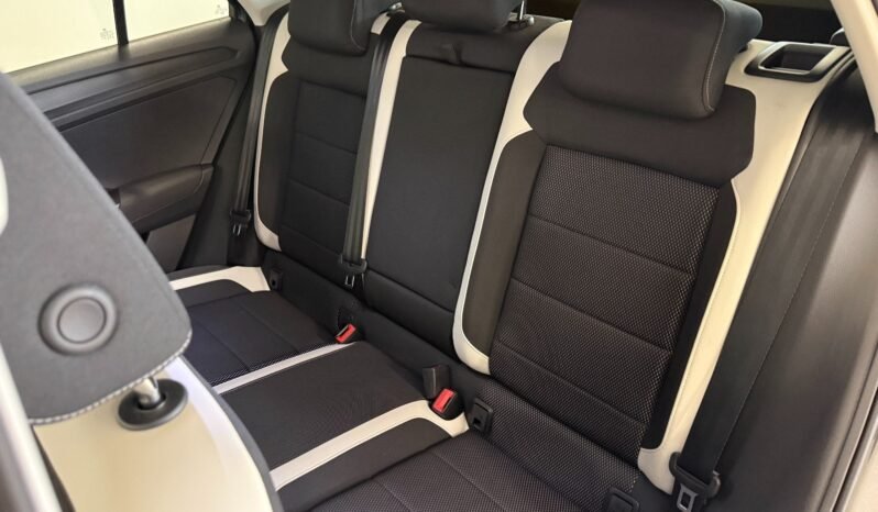
Volkswagen T-Roc Sport 2.0 TDI 150 CH 4MOTION DSG full									