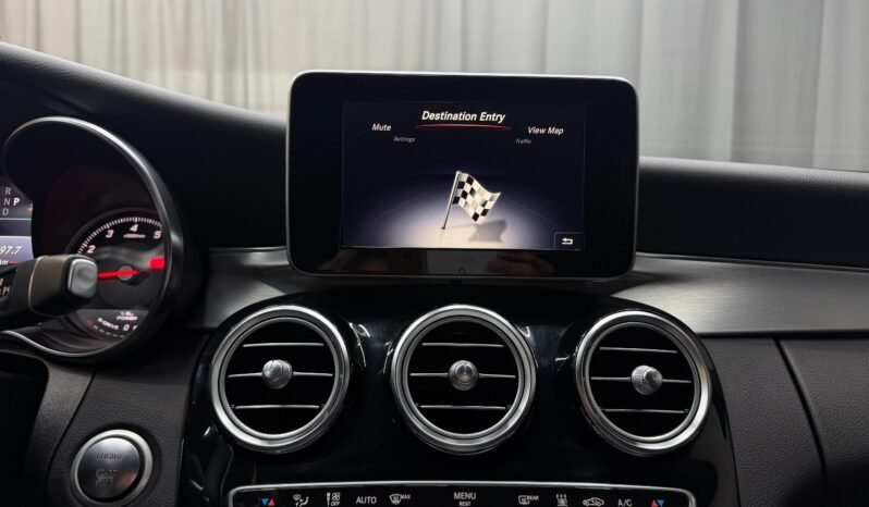 
Mercedes-Benz C350 e Hybrid full									