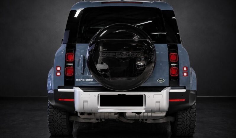 
Land Rover Defender 110 3.0 D200 MHEV Offroad full									