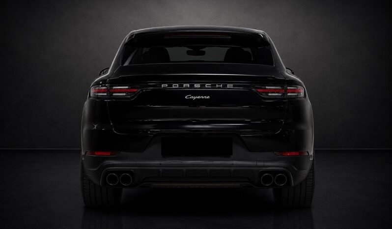 
Porsche Cayenne Coupé E-Hybrid full									