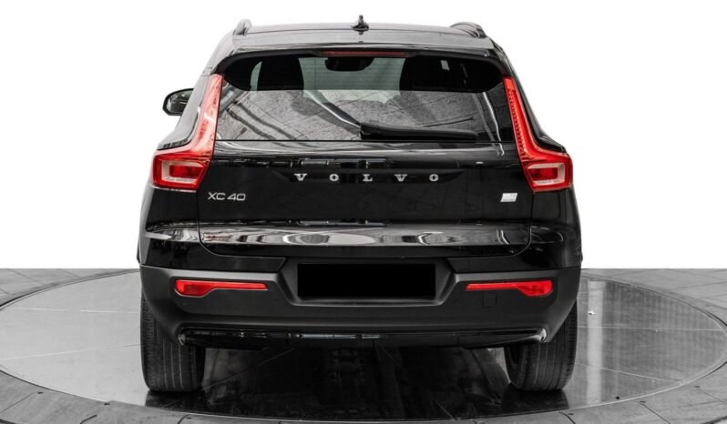 
Volvo XC40 T5 Recharge R-Design full									