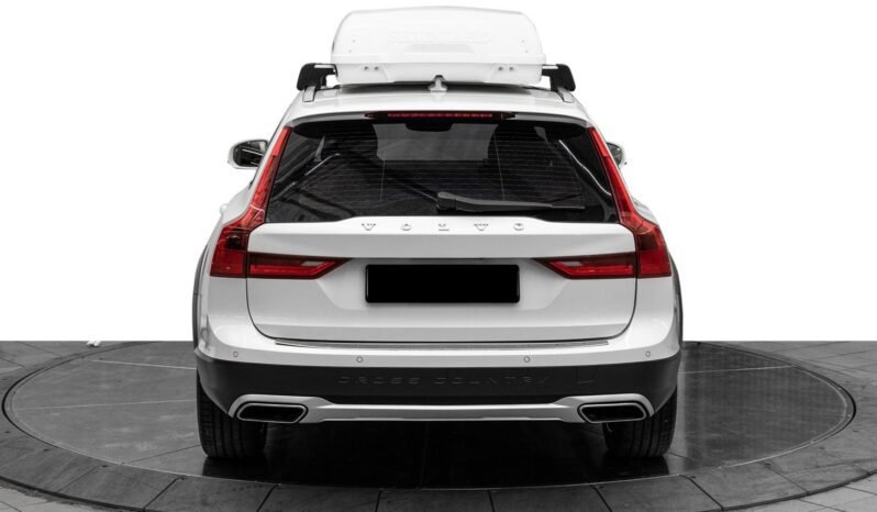 
Volvo V90 Cross Country D4 AWD full									