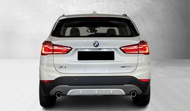 
BMW X1 xDrive20d Sport Line full									