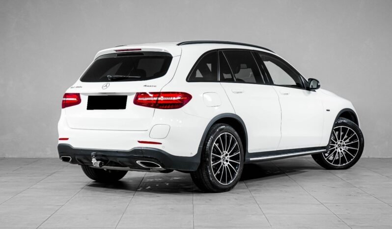 
Mercedes-Benz GLC 350e 4MATIC AMG full									