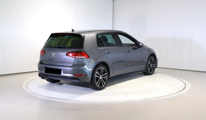 
Volkswagen Golf VII GTE 1.4 TSI GTE full									