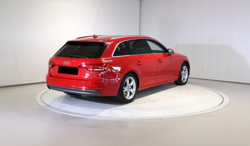 
Audi A4 Avant 1.4 TFSI full									