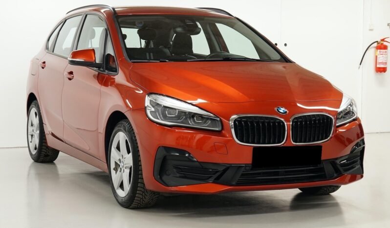 
BMW 225xe Sport Line full									
