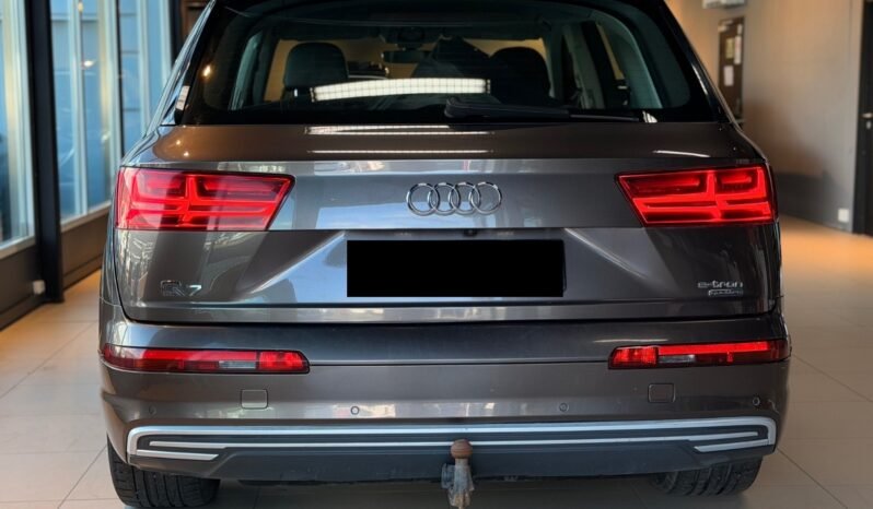
Audi Q7 e-tron 3.0 TDI V6 quattro full									