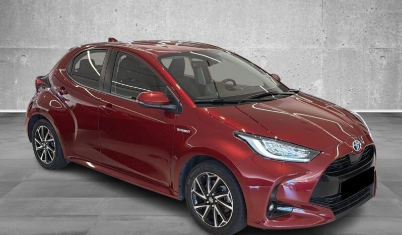 
Toyota Yaris Hybrid Active Tech full									