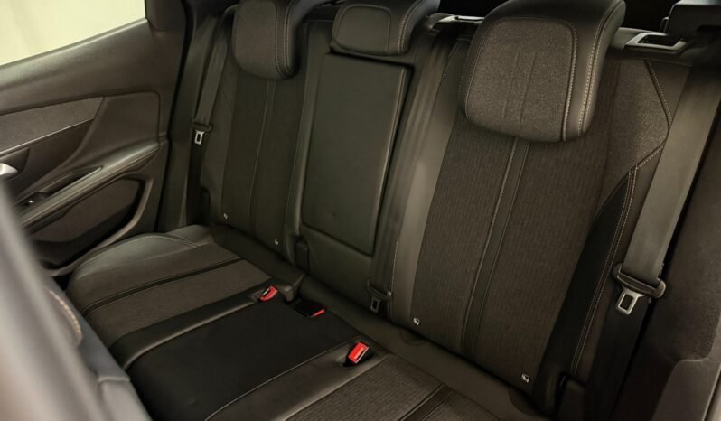 
Peugeot 3008 1.5 BlueHDi GT-Line full									