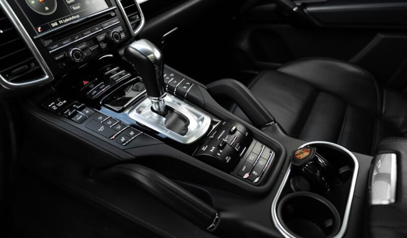 
Porsche Cayenne S 4.2 V8 Diesel 385 ch SportDesign full									