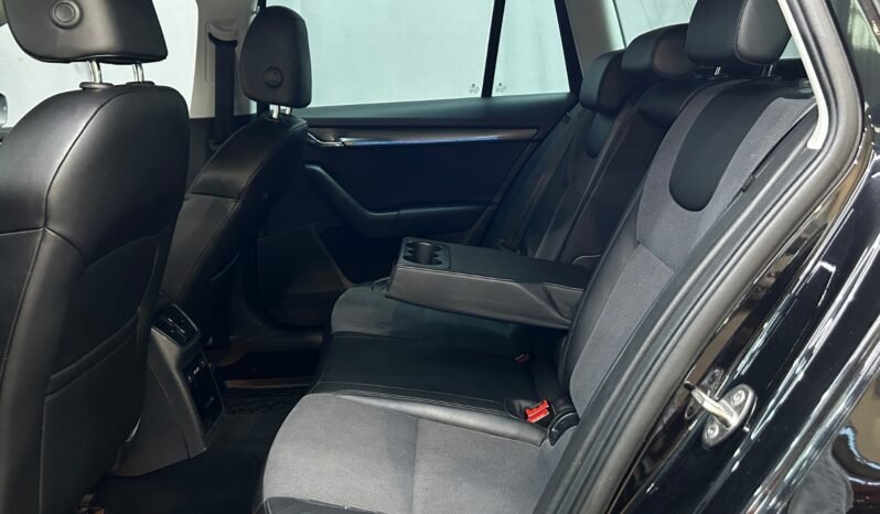 
Škoda Octavia 4×4 full									