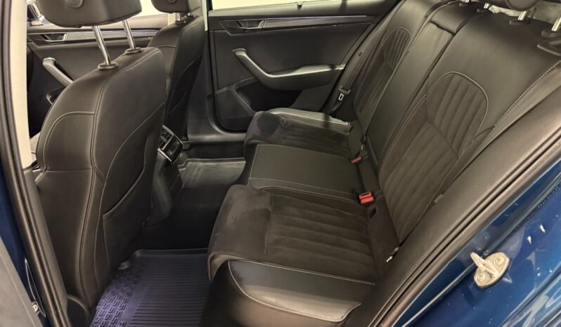 
Škoda Superb 2.0 TDI Style full									