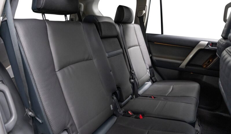 
Toyota Land Cruiser 3.0 D-4D VX-L full									
