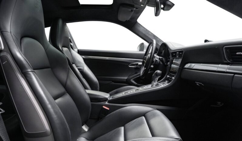 
Porsche 911 Carrera S (991.2) full									