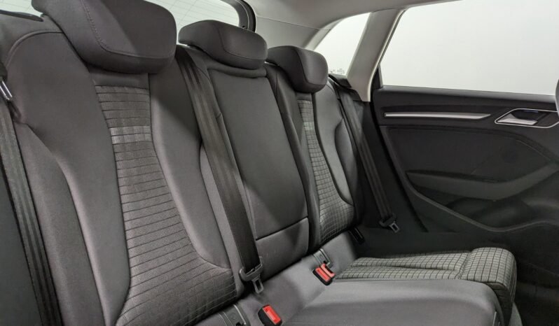 
Audi A3 Sportback e-tron full									