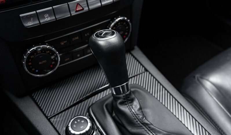 
Mercedes-Benz C63 AMG 6.2 V8 Performance full									
