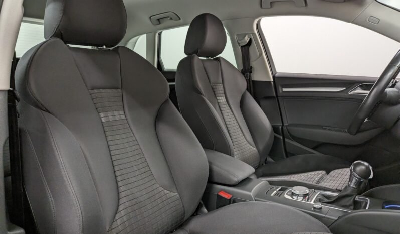 
Audi A3 Sportback e-tron full									