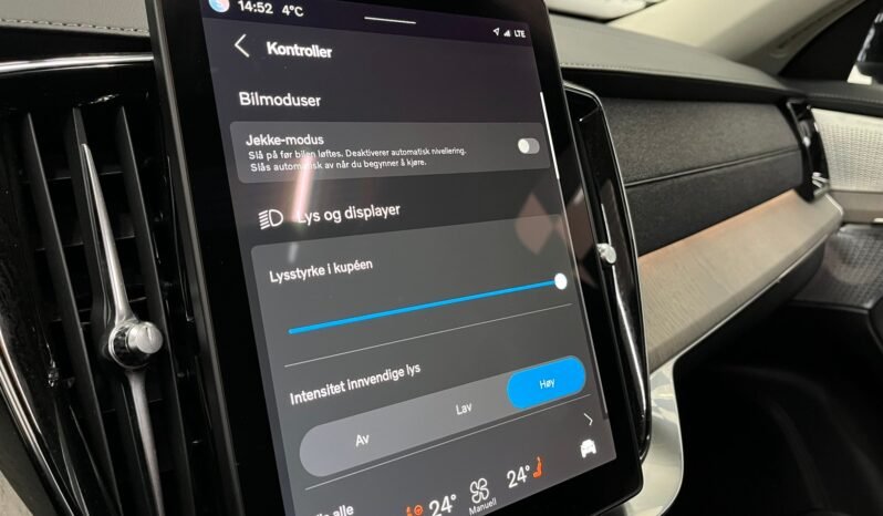 
Volvo XC90 T8 Ultra Dark AWD 7-S full									