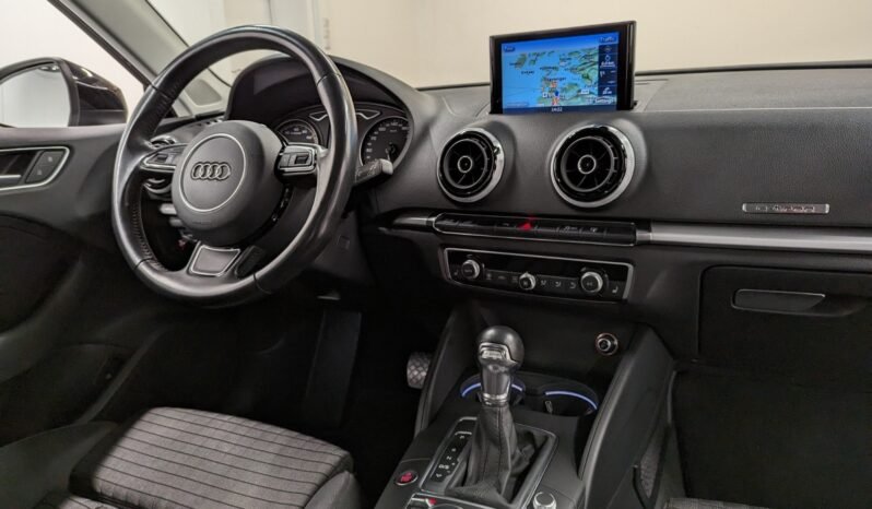 
Audi A3 Sportback e-tron full									