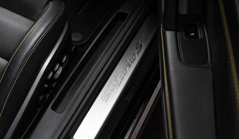 
Porsche 911 Turbo S (992) full									