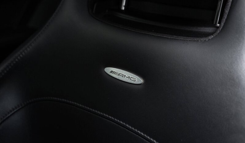 
Mercedes-Benz C63 AMG 6.2 V8 Performance full									