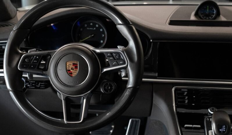 
Porsche Panamera Turbo S E-Hybrid full									