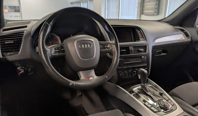 
Audi Q5 2.0 TDI quattro S line full									
