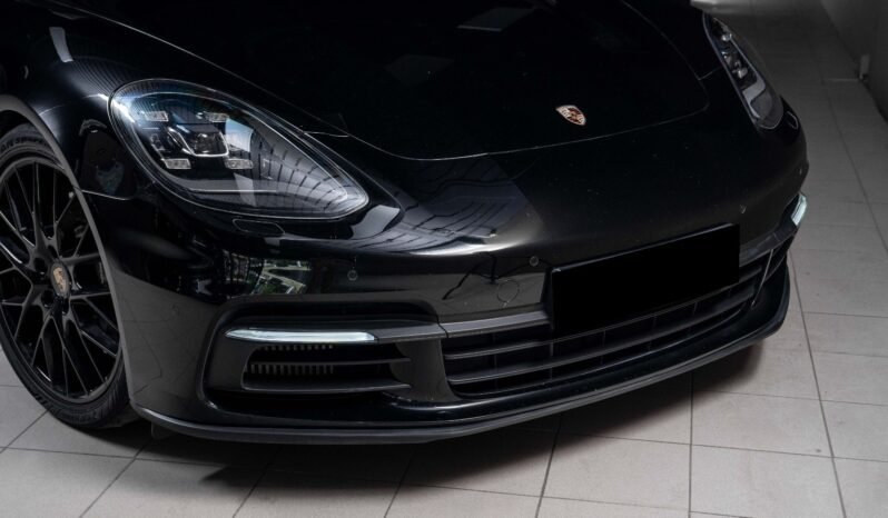 
Porsche Panamera 4 E-Hybrid full									