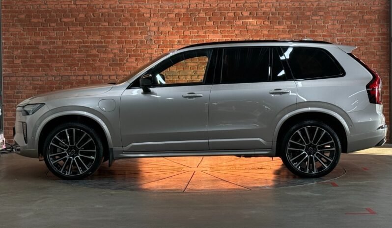 
Volvo XC90 T8 Ultra Dark Luxury full									