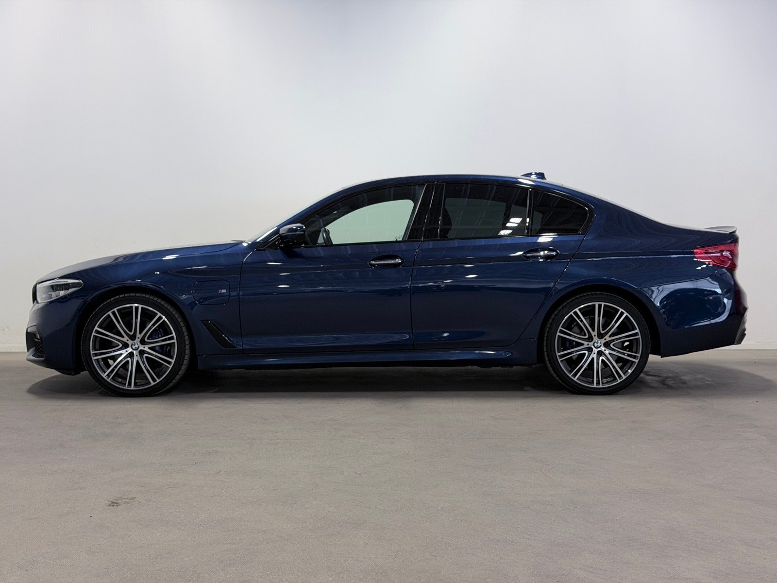 BMW 530e 252 CH M-Sport
