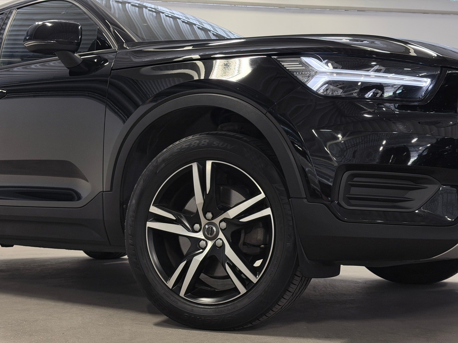 Volvo XC40 T5 AWD Momentum