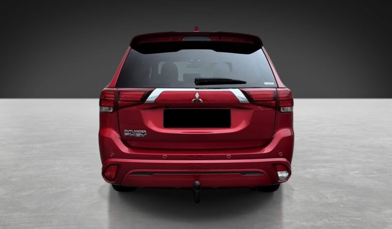 
Mitsubishi Outlander PHEV S-Edition S-AWC full									
