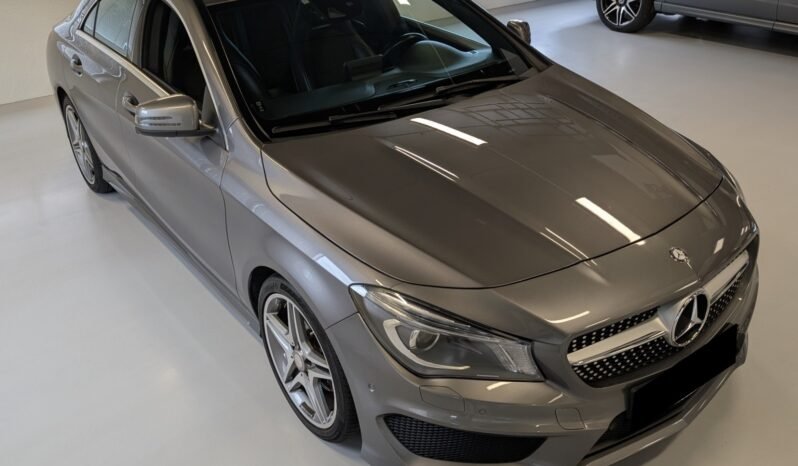
Mercedes-Benz CLA 180 1.6 Turbo 122 ch full									