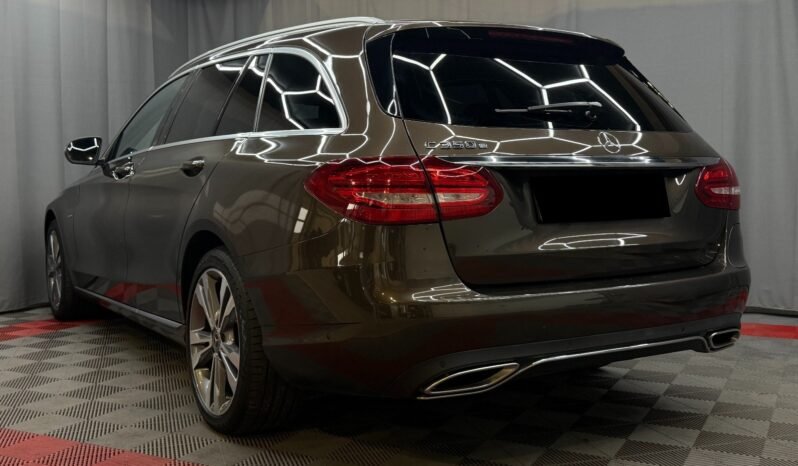 
Mercedes-Benz C350 e Hybrid full									