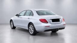 Mercedes-Benz E200