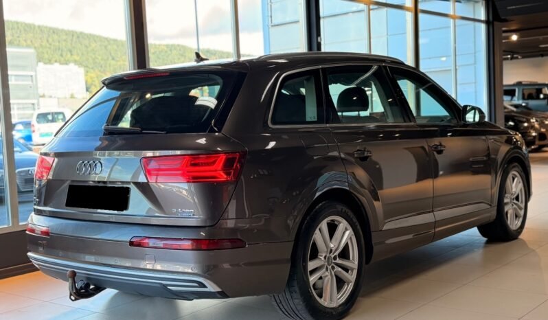 
Audi Q7 e-tron 3.0 TDI V6 quattro full									